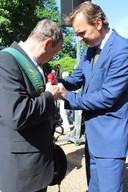 063.jpg