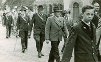 undatiert:
Hauptführer Christian Alban (davor der junge Helmut Palitsch)
