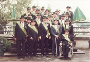 1990:
Gruppenfoto der Ex-Hauptmänner zum 450. Ausschussfest